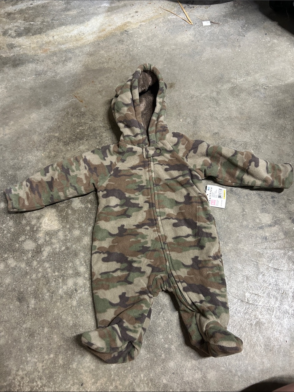NWT healthtex Camo Fleece Hooded One-Piece Footed Coverall Size 0-3 M